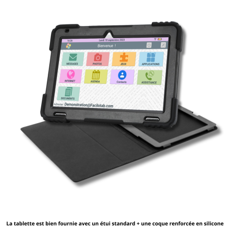 la tablette est livrée avec un étui standard, et une coque anti-choc de grande qualité